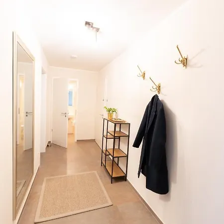 Apartment -zentrale Wohnung-balkon-desingerkueche- *