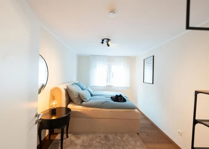 Lägenhet -zentrale Wohnung-balkon-desingerkueche- Bielefeld